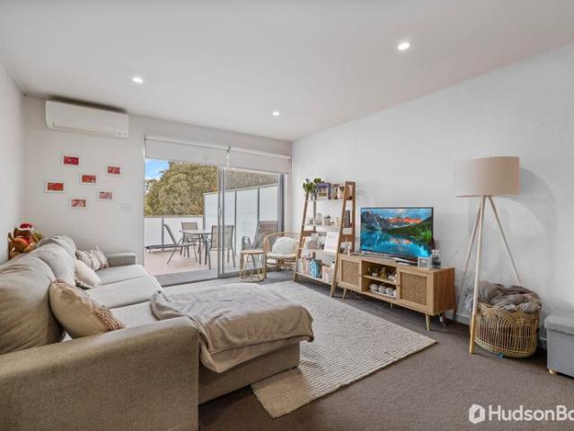 Townhouse for rent in Camerons Creek, Victoria