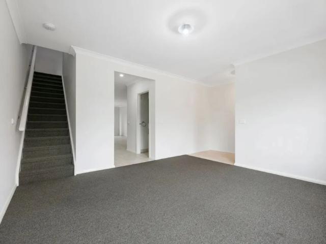 Townhouse for rent in Camerons Creek, Victoria