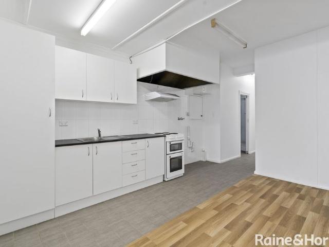 Apartment for rent in Wyoming, Gosford