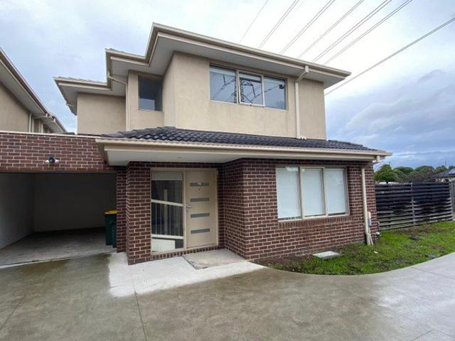 Townhouse for rent in Camerons Creek, Victoria