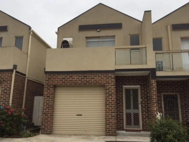 Townhouse for rent in Camerons Creek, Victoria