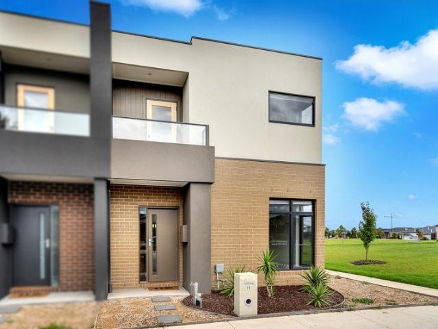 Townhouse for rent in Camerons Creek, Victoria