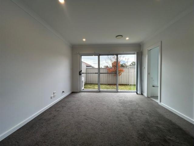 Townhouse for rent in Ambergate, New South Wales