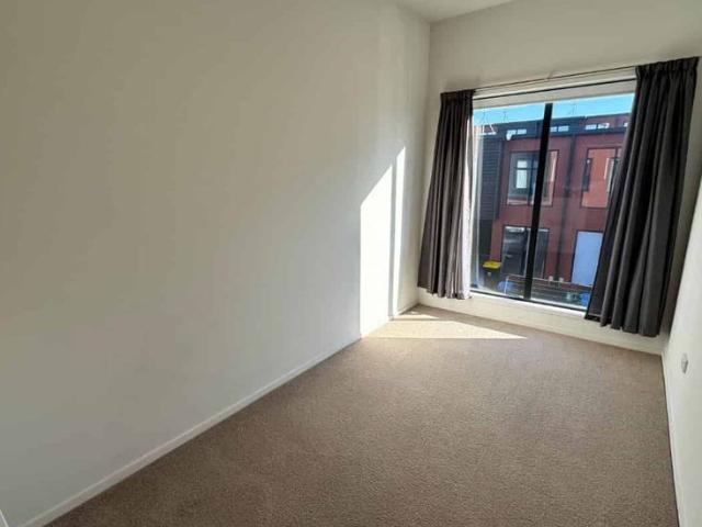 Apartment for rent in Bayfair