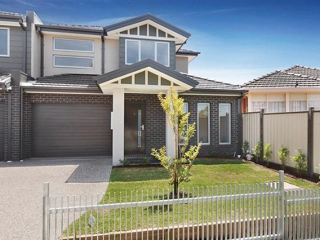 Townhouse for rent in Camerons Creek, Victoria