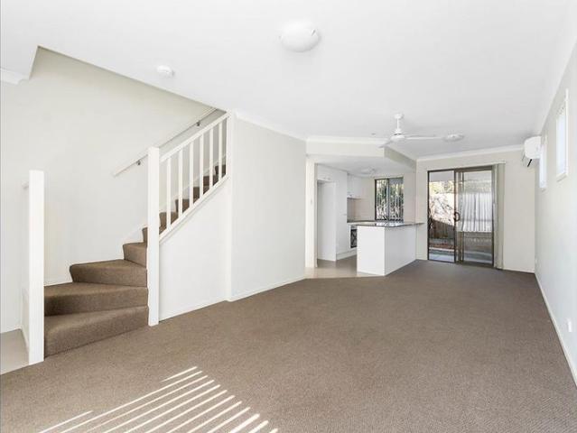 Townhouse for rent in Toombul, Queensland