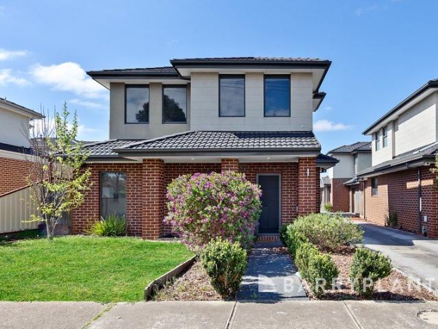 Townhouse for rent in Sydenham, Melbourne
