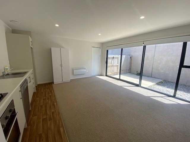 Townhouse for rent in Bayfair