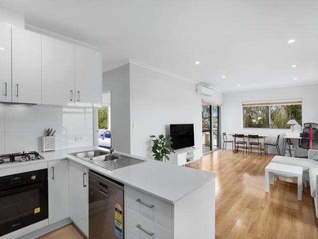 Apartment for sale in Cloverdale, Western Australia