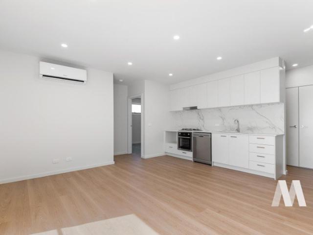 Townhouse for rent in Wynbrook, Melbourne