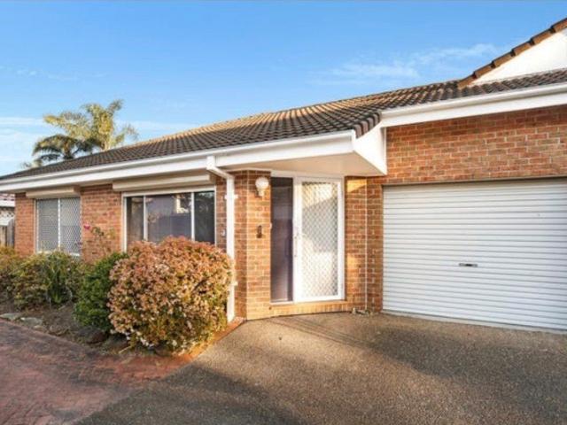 Villa for rent in Gwynneville, Wollongong City Council
