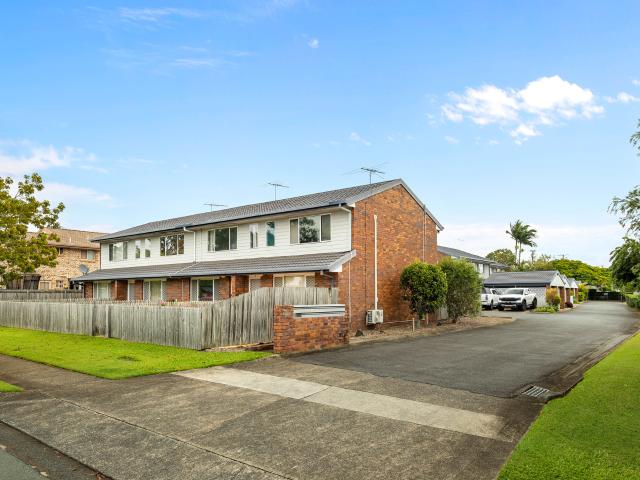 Townhouse for sale in Toombul, Queensland