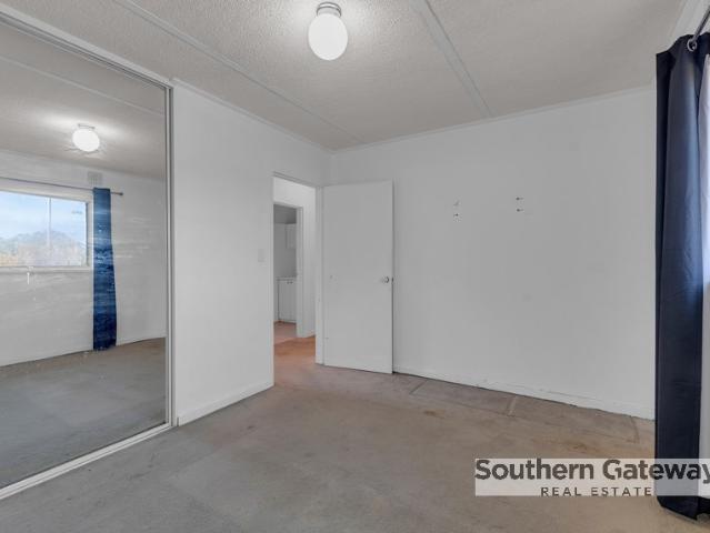 Apartment for sale in Orelia, Western Australia