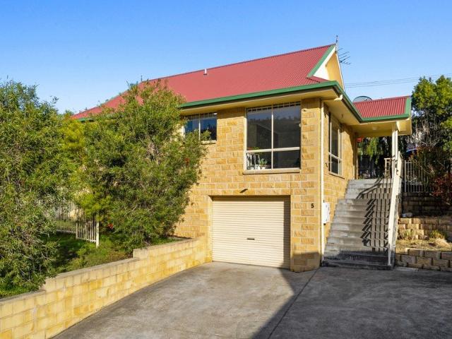 Villa for sale in Hobart, Tasmania