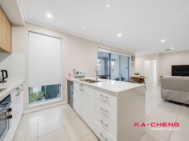 Villa for sale in Morley, City of Bayswater