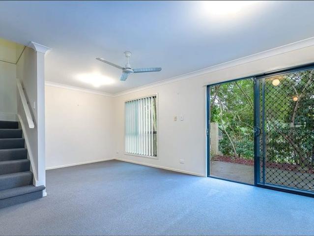 Townhouse for rent in Fernbrook, Queensland