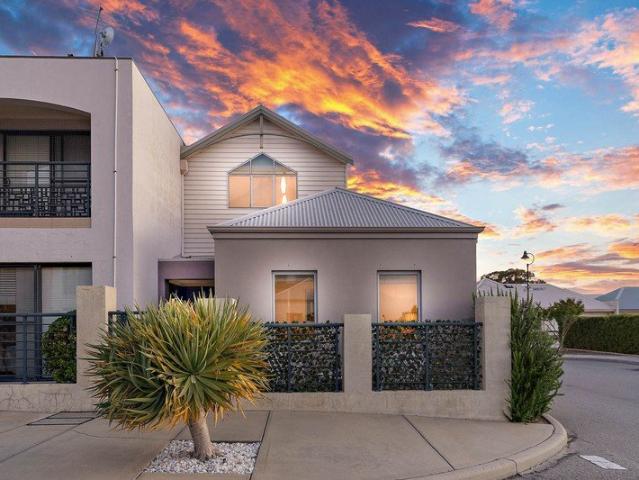 Townhouse for sale in Clarkson, City of Wanneroo