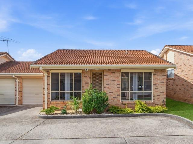 Villa for sale in Sydney, New South Wales