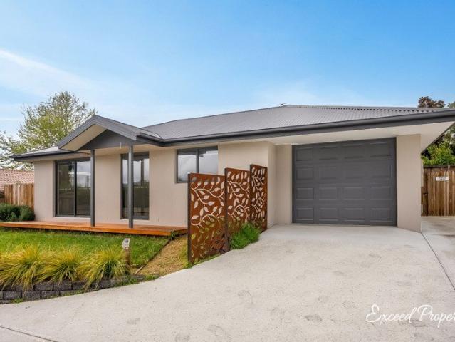 Villa for rent in Kingston, Hobart
