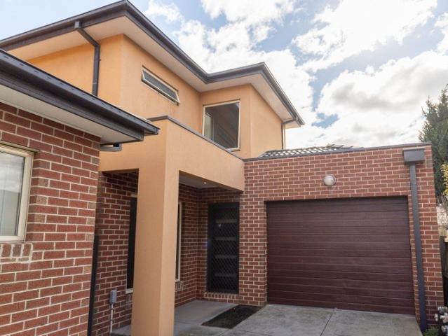 Townhouse for rent in Camerons Creek, Victoria