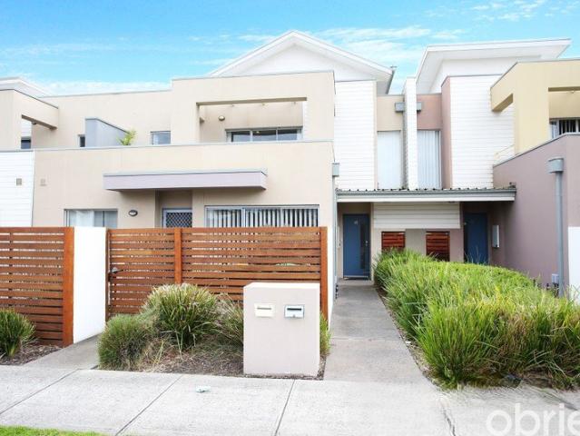 Townhouse for rent in Carrum Downs, Melbourne