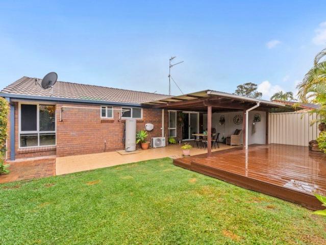 Duplex for sale in Oxenford, Gold Coast City