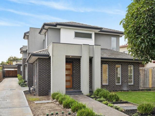 Townhouse for sale in Camerons Creek, Victoria