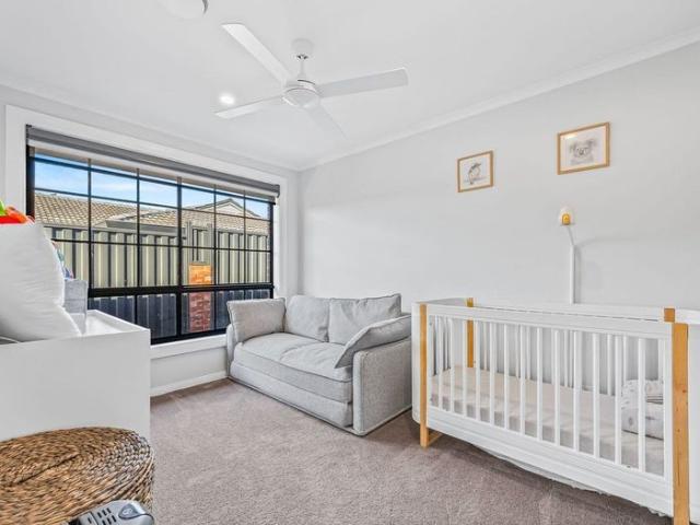 House for rent in Strathmore Heights, Melbourne