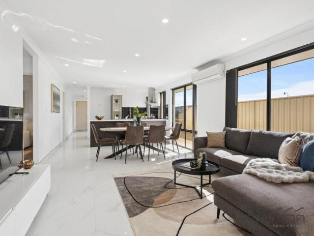 House for sale in Parklands, Western Australia