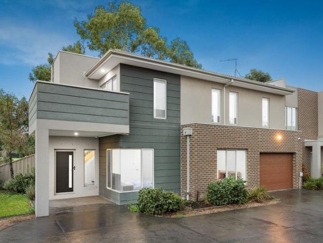 Townhouse for sale in Camerons Creek, Victoria