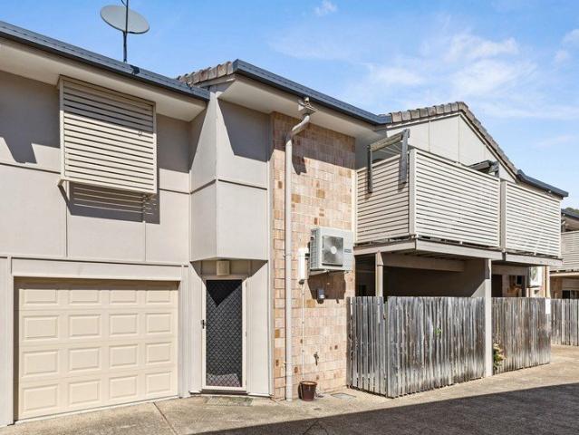 Townhouse for rent in Toombul, Queensland