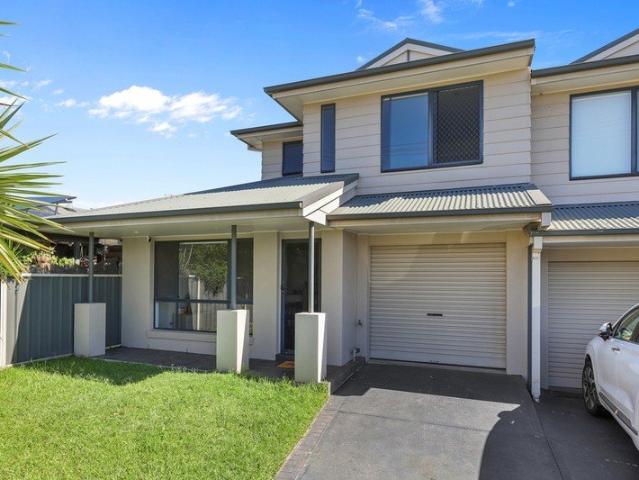 Townhouse for sale in Ambergate, New South Wales