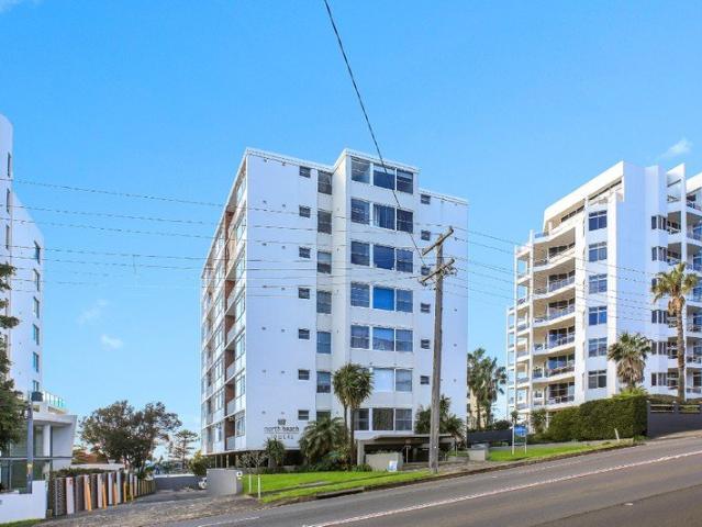 Granny Flat for rent in Wollongong West, New South Wales