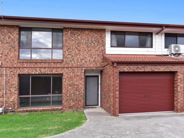 Townhouse for rent in Camerons Creek, Victoria