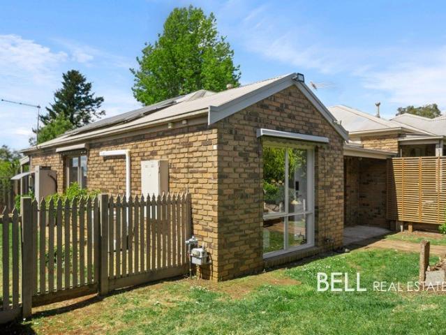 Apartment for sale in Emerald, Melbourne