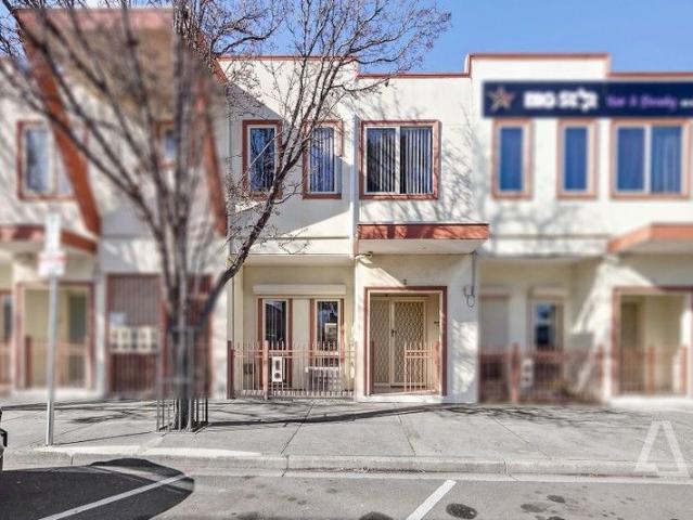 Townhouse for sale in Camerons Creek, Victoria
