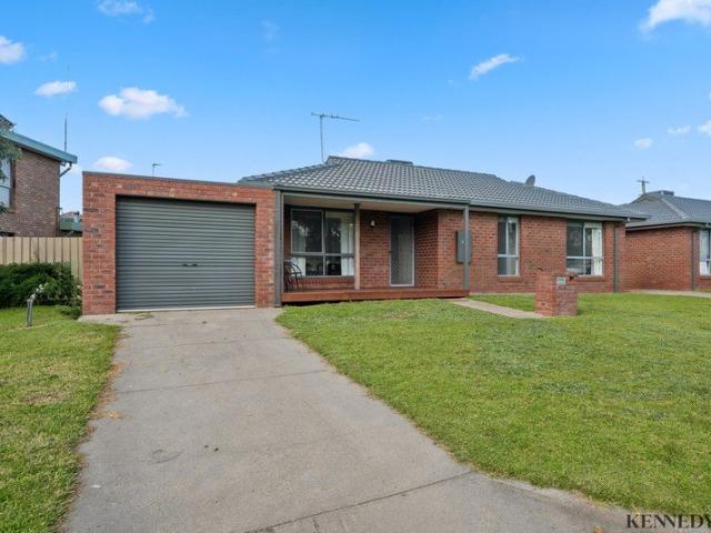 Flat for sale in Yarrawonga, Victoria