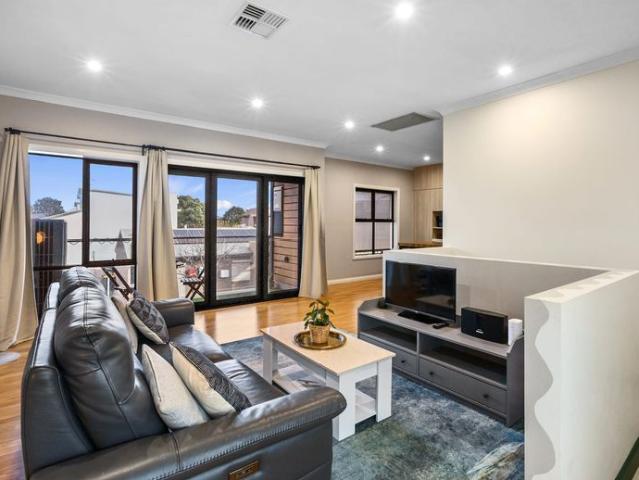 Townhouse for rent in Horseshoe Creek, South Australia