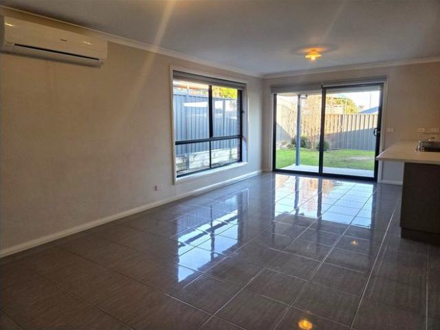 Townhouse for rent in Albury, New South Wales
