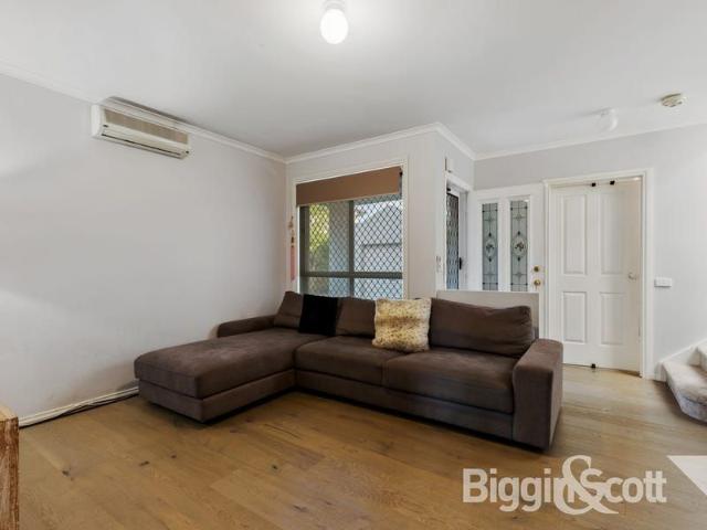 Townhouse for rent in Maidstone, Melbourne