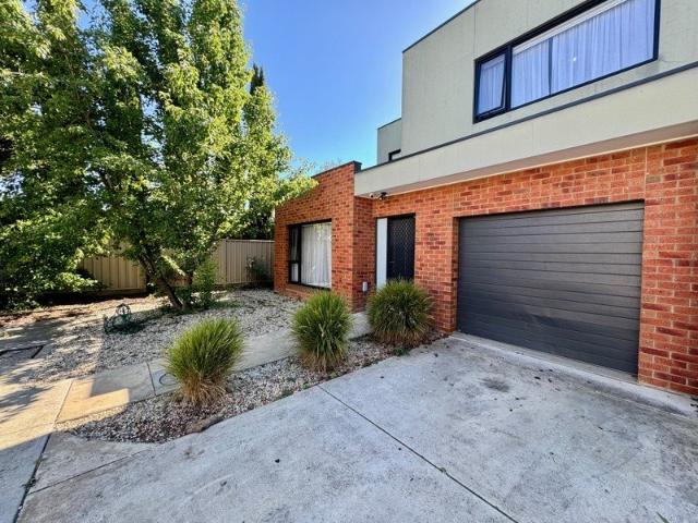Townhouse for rent in Flora Hill, Bendigo