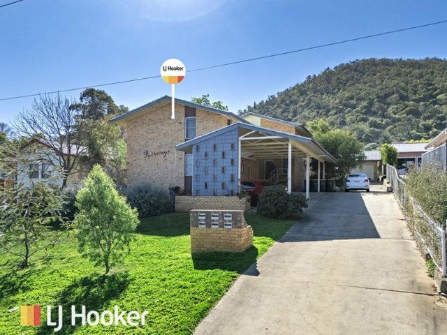 Apartment for sale in Piallamore, New South Wales