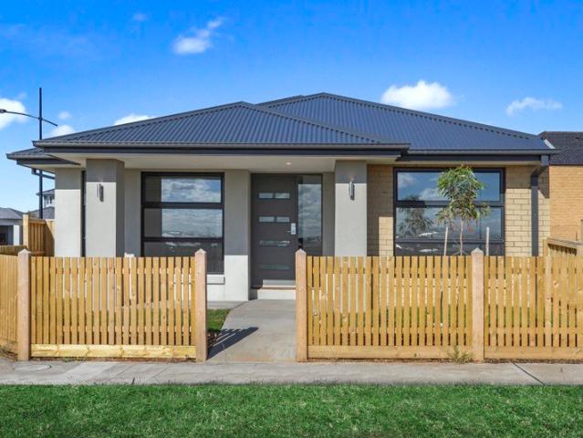House for sale in Bridgefield, Melbourne