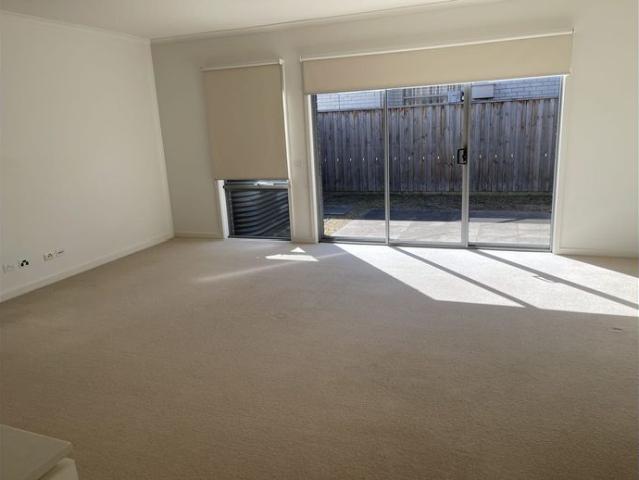 Townhouse for rent in Camerons Creek, Victoria