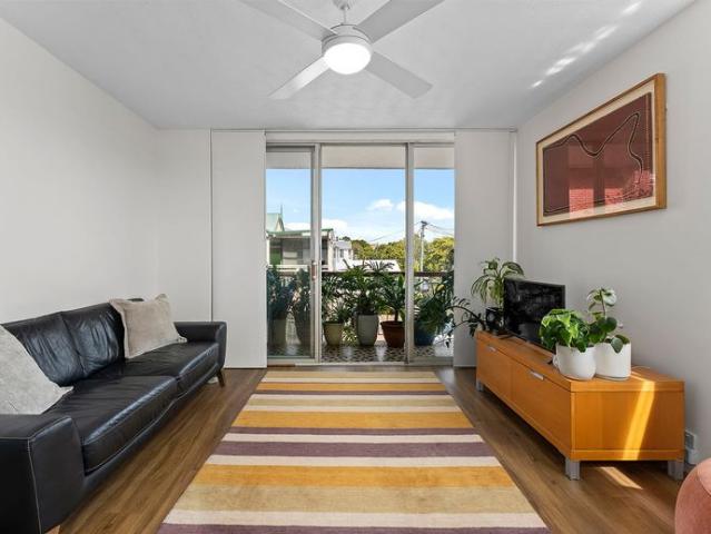 Apartment for rent in Toombul, Queensland