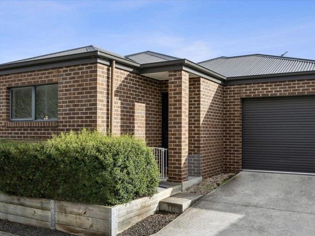 House for rent in Hamlyn Heights, Geelong