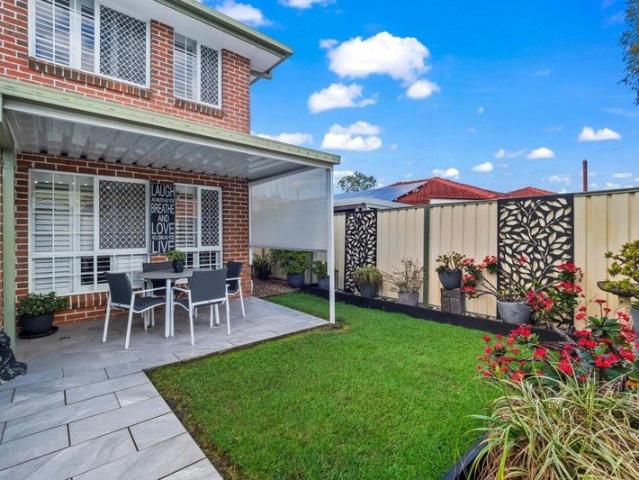 Townhouse for sale in Cleveland, Greater Brisbane