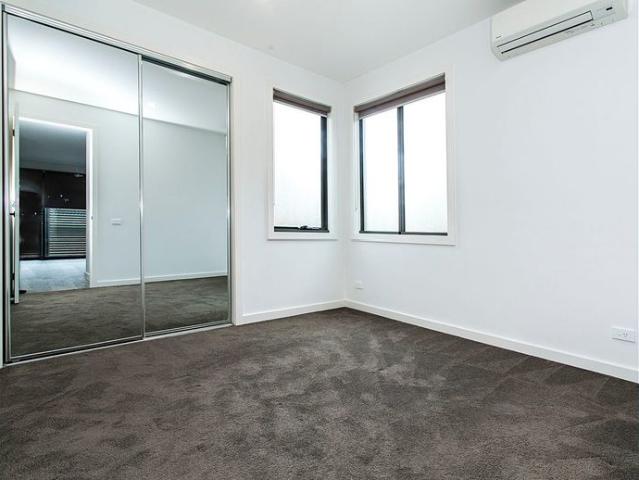 Townhouse for rent in Camerons Creek, Victoria