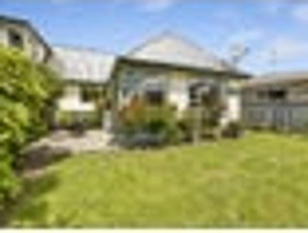 Townhouse for sale in Otakou