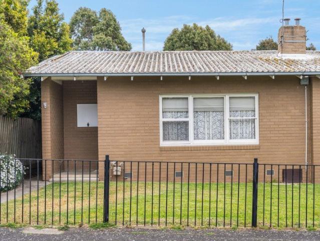 Apartment for rent in Newtown, Geelong